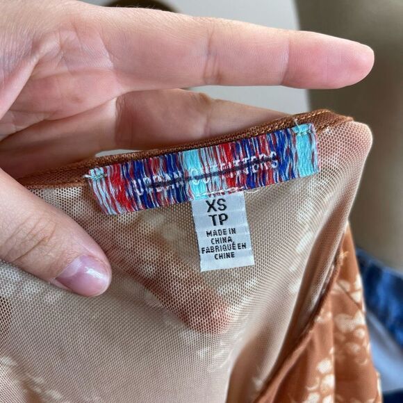 Urban Outfitters- Top - Picture 5 of 5